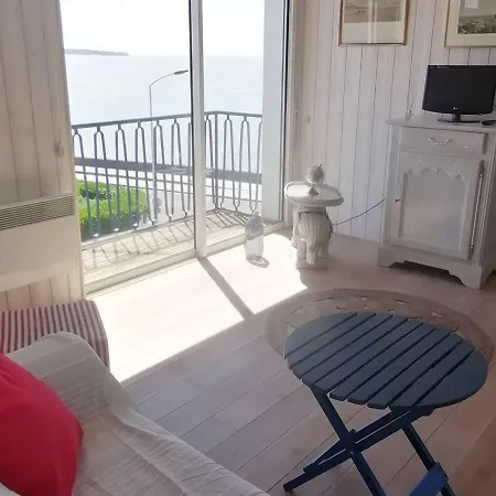 Royan, 3 Pieces, 6 Personnes - Fr-1-494-11 Apartment *
